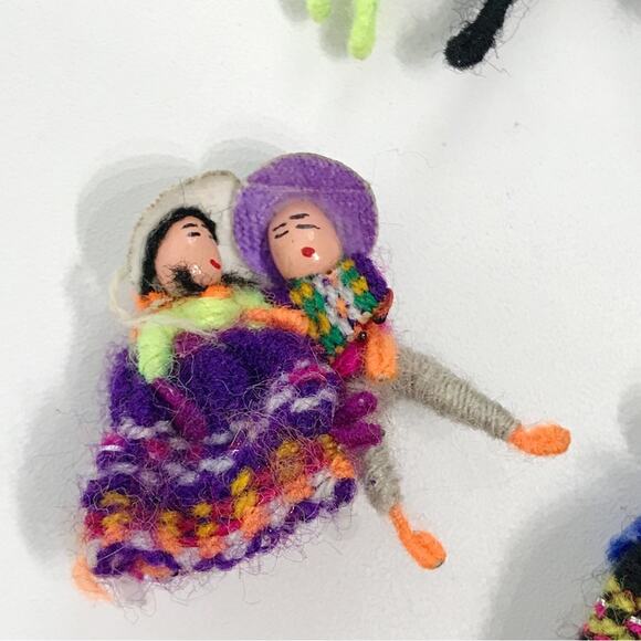 Coya Peru Hand Knitted Worry Doll Pin Lot Bundle Of 4 Pins Brooch and 1 Doll - Picture 7 of 10